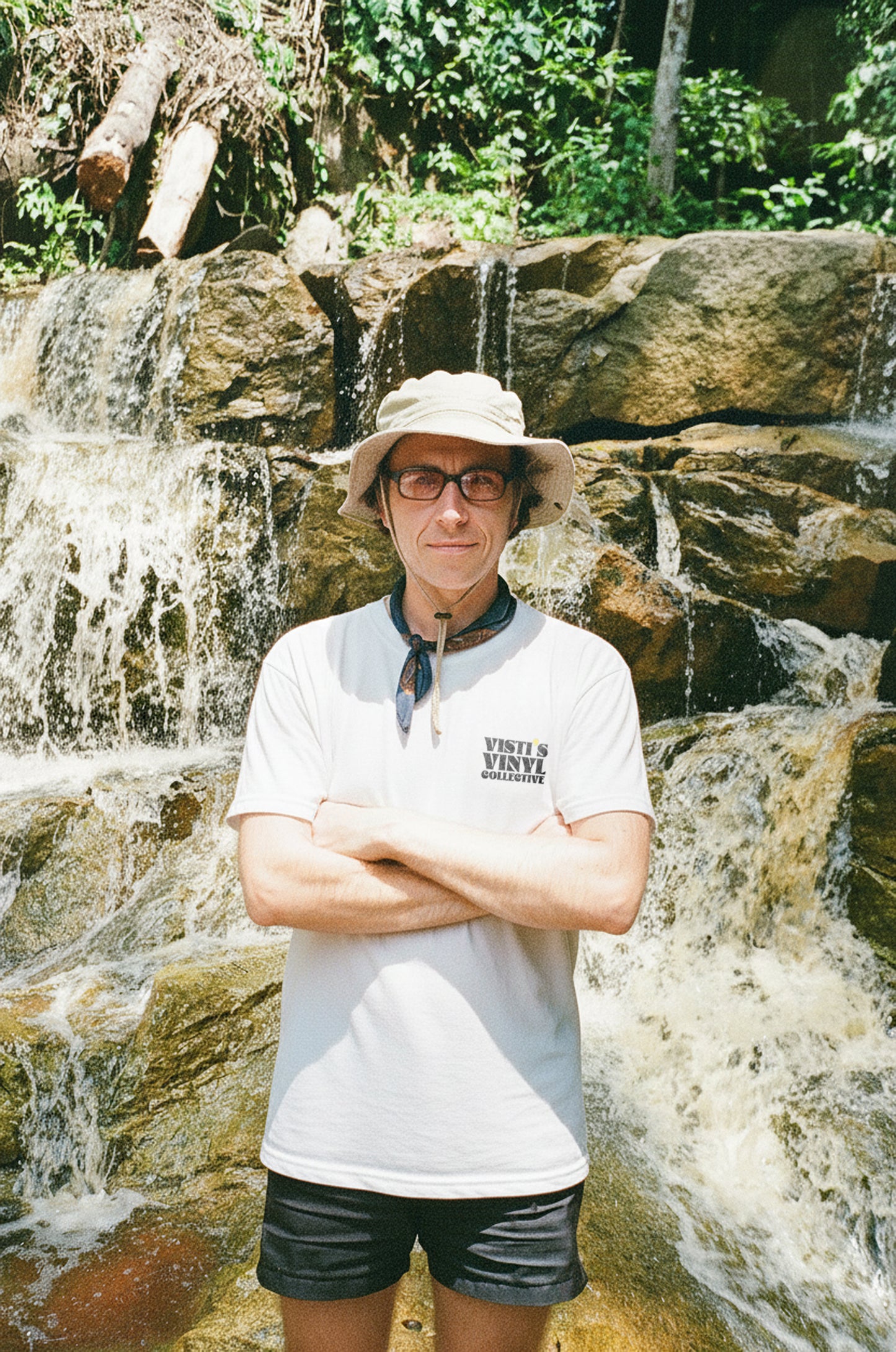 Visti's Vinyl Collective Merchandise T-shirt